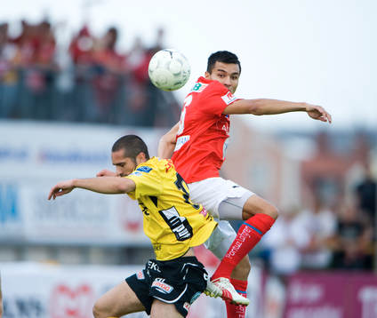 Emin Nouri mot Emir Bajrami