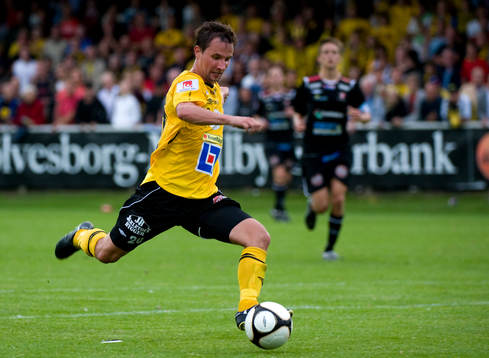 Daniel Nicklasson, Mjällby skjuter in 1-0