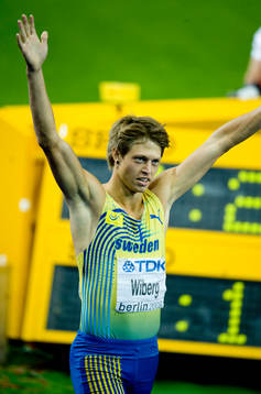 Nicklas Wiberg, Sverige vann sitt race överlägset. Jubel