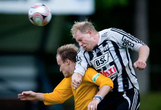 Bläddra bland fler bilder av Fotboll, division 2, Bromölla - IFK Malmö