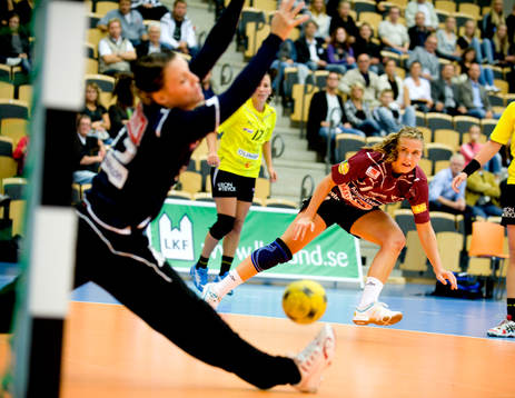 Jonna Linnéll, Lugi och Maria Olsson, målvakt, Eslöv