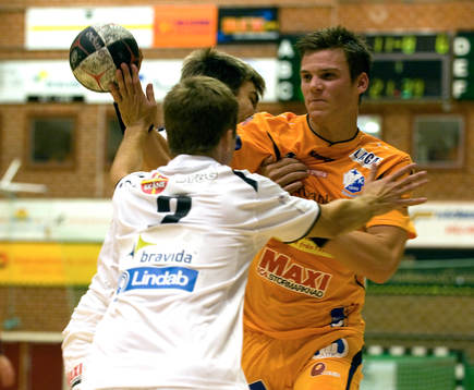 Markus Olsson, Kristianstad, tränger sig fram