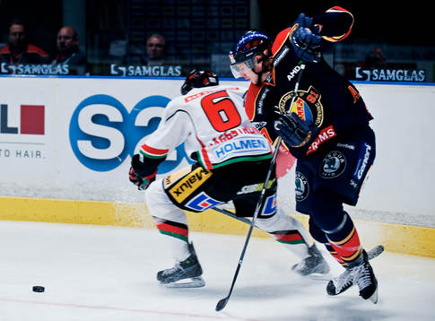 Andreas Holmqvist, Djurgården, lurar Magnus Häggström,