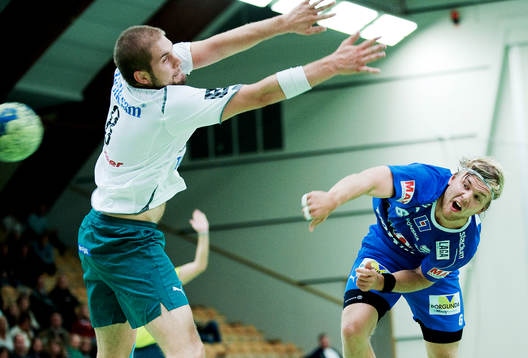 Johan Elf, Skövde, skjuter förbi Daniel Båverud, Hammarby