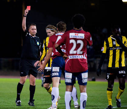 Mathias Ranégie, Häcken, dras ner av David Leinar,