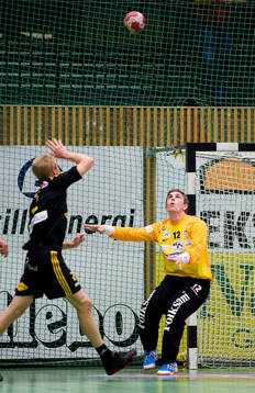 Robert Johansson, Sävehof. David Andersson, målvakt Malmö