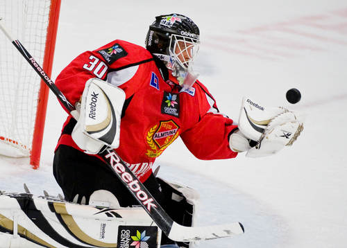 Gusten Törnqvist, målvakt