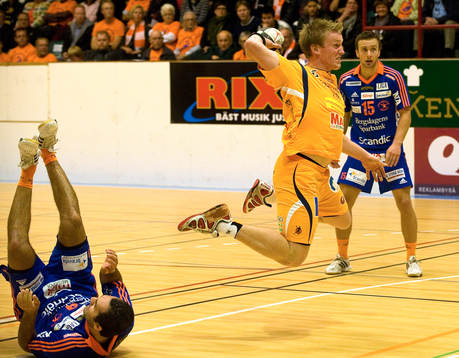 Erik Dooka Haug, Kristianstad, flyger förbi