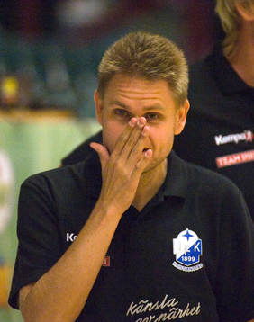 Tränare Kenneth Andersson bekymrad
