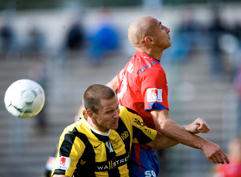 Henrik Larsson nickduell med Mattias Östberg