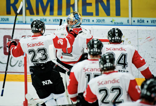 Mark Owuya, målvakt, Örebro, var en starkt bidragande
