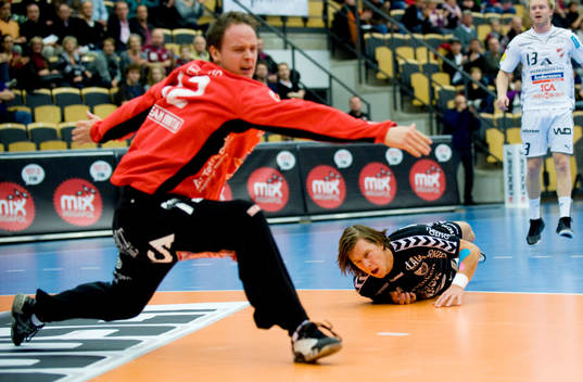 Mattias Zachrisson, Guif och Joakim Svensson, målvakt, Lugi