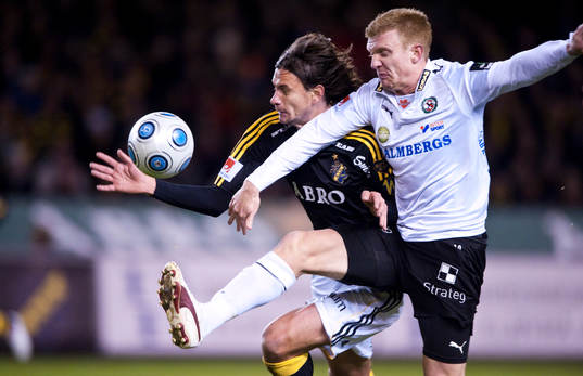 Ivan Obolo, AIK och Michael Almebäck, Örebro