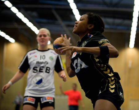 Edijana Dafe, Kärra. Annie Lennerstad, Önnered