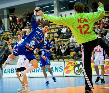 Kristian Olesen, överlistar Erik Hörberg