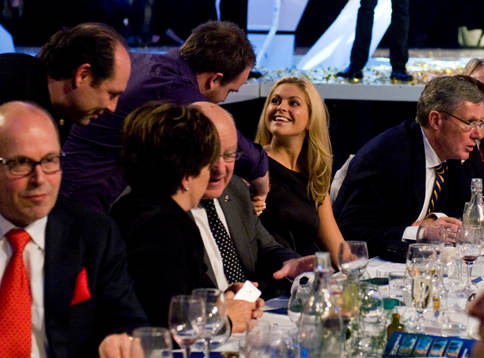 Prinsessan Madeleine vid bordet
