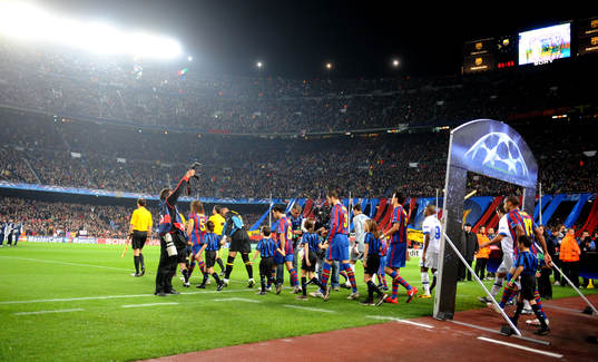 Spelaringång, spelarentré, Nou Camp