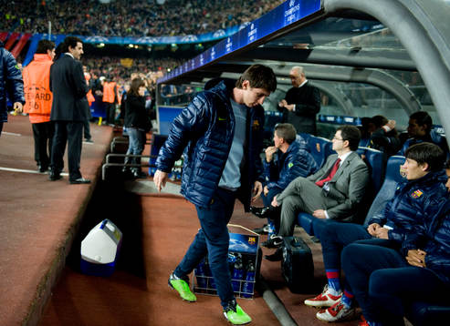 Lionel Messi, Barcelona satt på bänken hela matchen