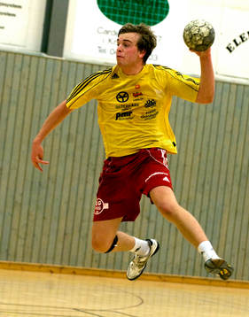 Anton Nilsson flyger lågt