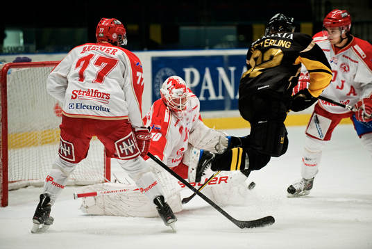 Jonas Westerling, AIK, oroar framför Christoffer