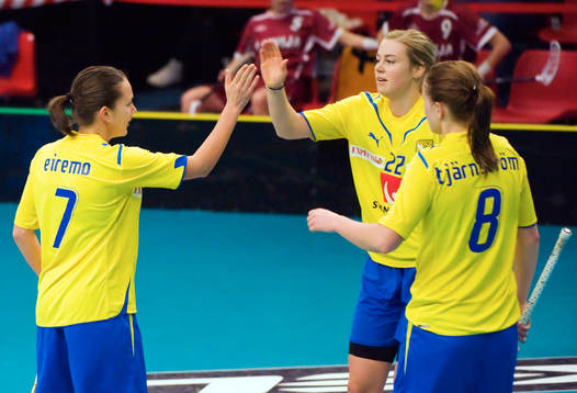 Josefina Eiremo och Victoria Wikström, Sverige, jubel