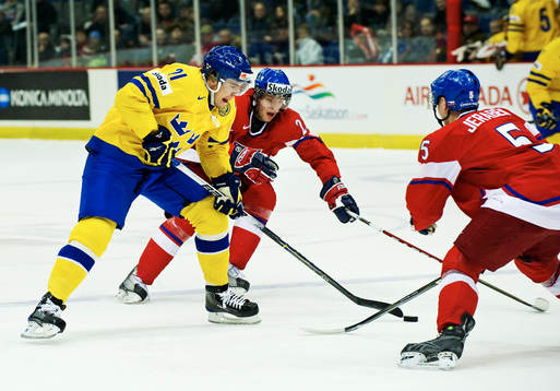 Magnus Pääjärvi Svensson, Sverige, dribblar sig fram