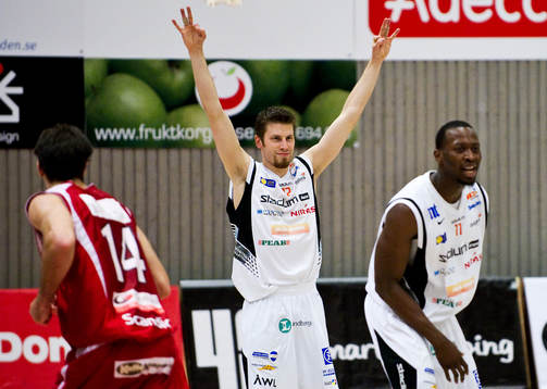 Mikael Lindquist, Oladapo Ayuba, Norrköping, Jubel