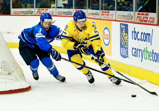 Tommi Kivistö, Finland, kan inte stoppa Magnus Pääjärvi