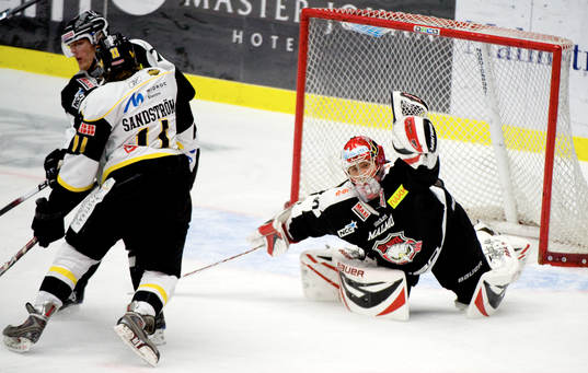 Markus Svensson, målvakt, Malmö, räddning