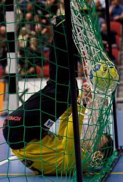 Stephen Nielsen, Målvakt, Drott