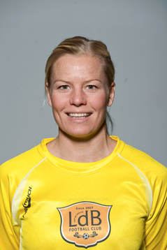 Tine Cederkvist Viskaer, Målvakt