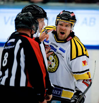Thomas Forsström, Domare ger Ossi-Petteri Grönholm,
