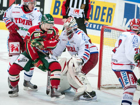 Carl Klingberg, Frölunda, och Anders Lindbäck, målvakt,