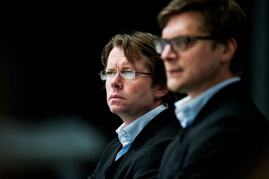 Pelle Svensson och Björn Hellkvist, tränare, Rögle
