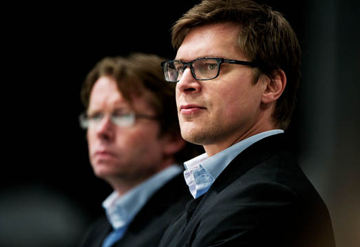 Pelle Svensson och Björn Hellkvist, tränare, Rögle
