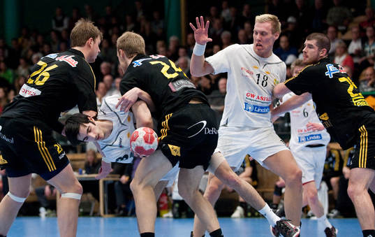 Josef Poyol, Fredrik Pettersson, Hammarby. Niklas Barud,