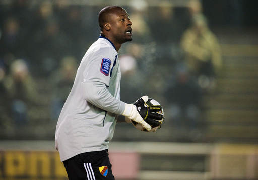 Pa Dembo Touray, målvakt, Djurgården