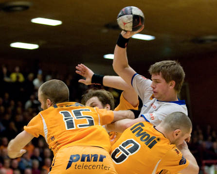 Tre mot en, Johan Jepson, Gustaf Ekdahl och Pär