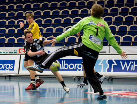 Martin Josefsson, Malmö, skott mot Sävehofs målvakt