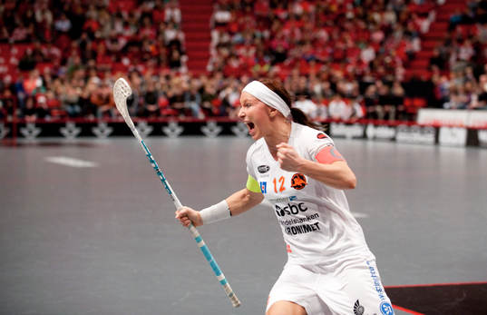 Karolina Widar, Rönnby jubel
