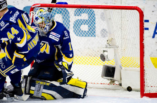 Djurgården reducerar, Stefan Liv, målvakt, HV71