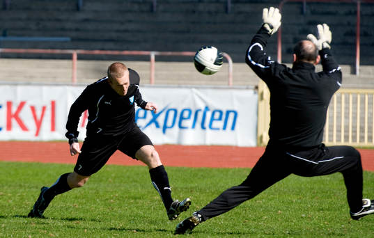 Daniel Larsson, MFF
