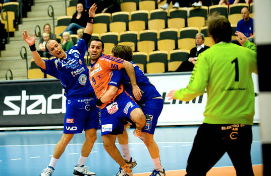 Binai Aziz, Lindesberg