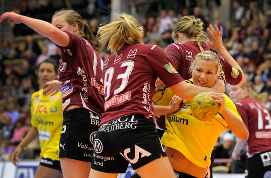 Anna Roxå, Fanny Lagerström och Caroline Friberg, Lugi