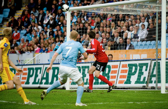 Daniel Larsson, MFF
