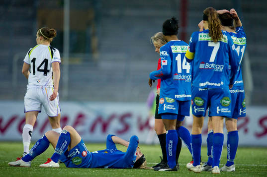 Petra Larsson, Linköping är knockad av bollen