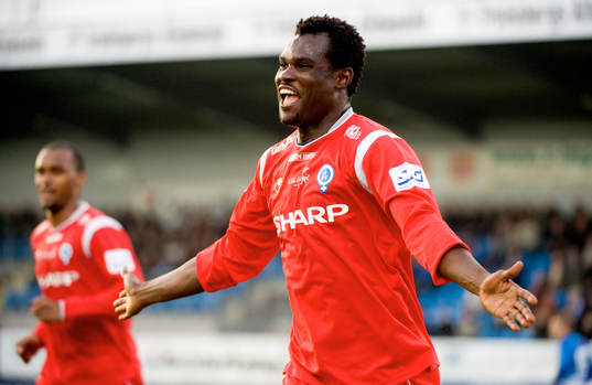 Etuwe Prince Eboagwu, Åtvidaberg gör 3-0. Jubel