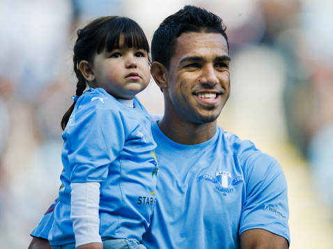 Wilton Figueiredo med flicka