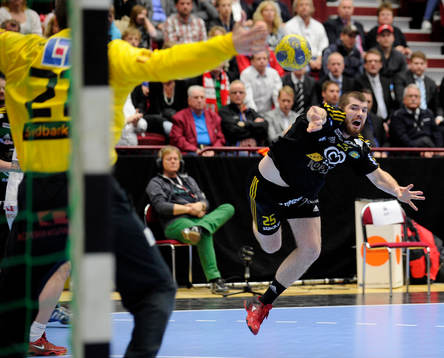 Alexander Stenbäcken, Sävehof skjuter mot Stephen
