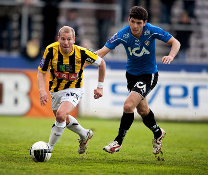 Jonas Henriksson, Häcken. Anel Raskaj, Halmstad
